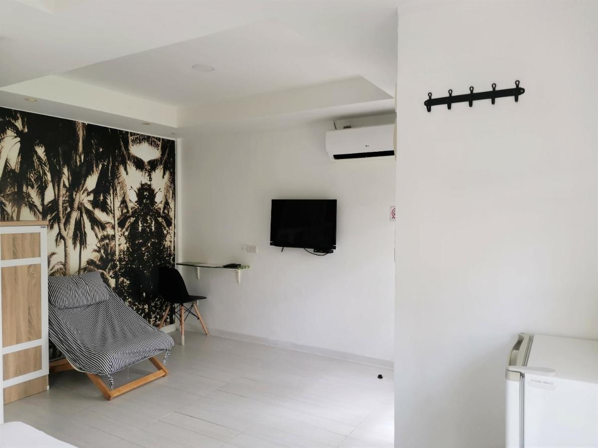 1715 House - White Rhino Hotel Rawai Kültér fotó