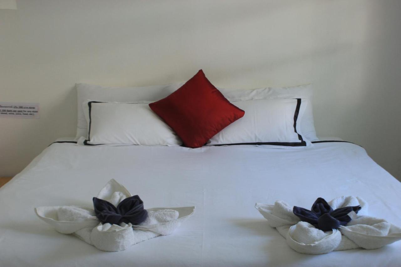 1715 House - White Rhino Hotel Rawai Kültér fotó